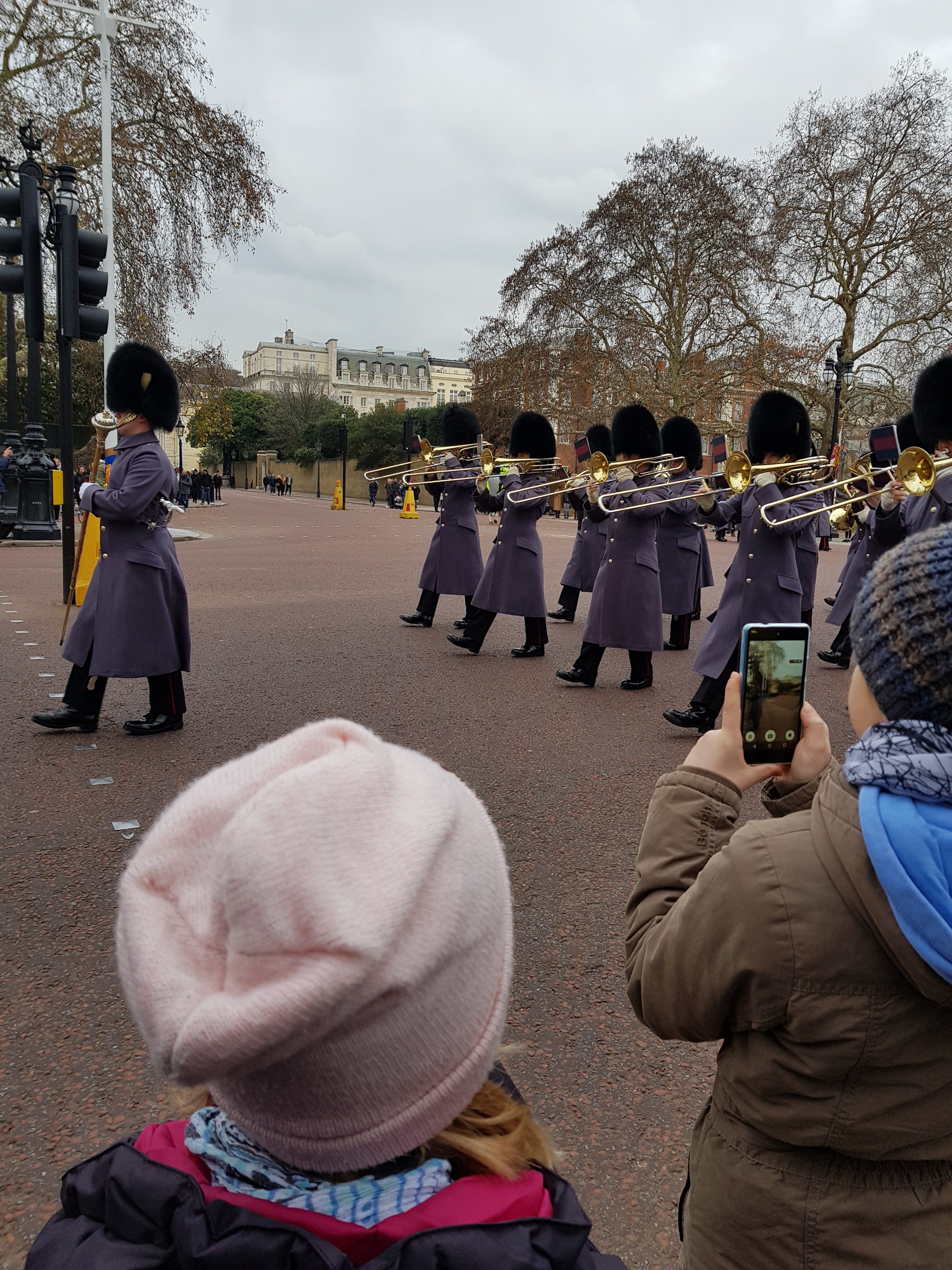 Wachablösung in London mit Kindern erleben